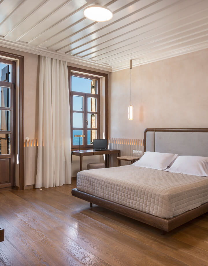 Deluxe Suite with Sea View